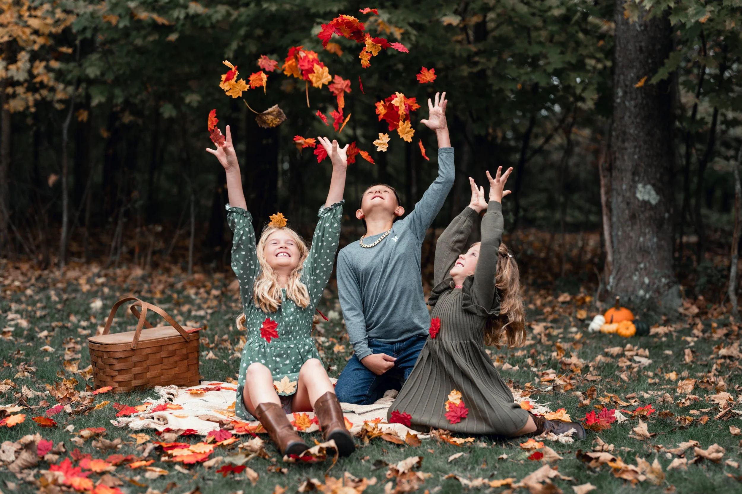 Kids throwing leaves - Professional Photographer - Eleven Eleven Portraits
