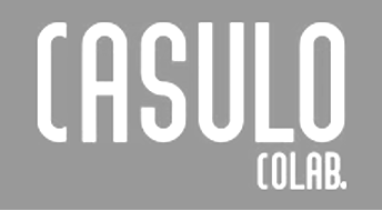 Logotipo com fundo cinza contendo a palavra 'CASULO' em letras brancas grandes e a palavra 'COLAB.' em letras menores ao lado. Mediação de conflitos corporativos e facilitação de dinâmicas para o fortalecimento de parcerias estratégicas.