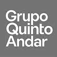 Logotipo do Grupo Quinto Andar em fundo cinza. Consolidação de culturas de alta confiança e maturidade relacional no ecossistema de tecnologia.