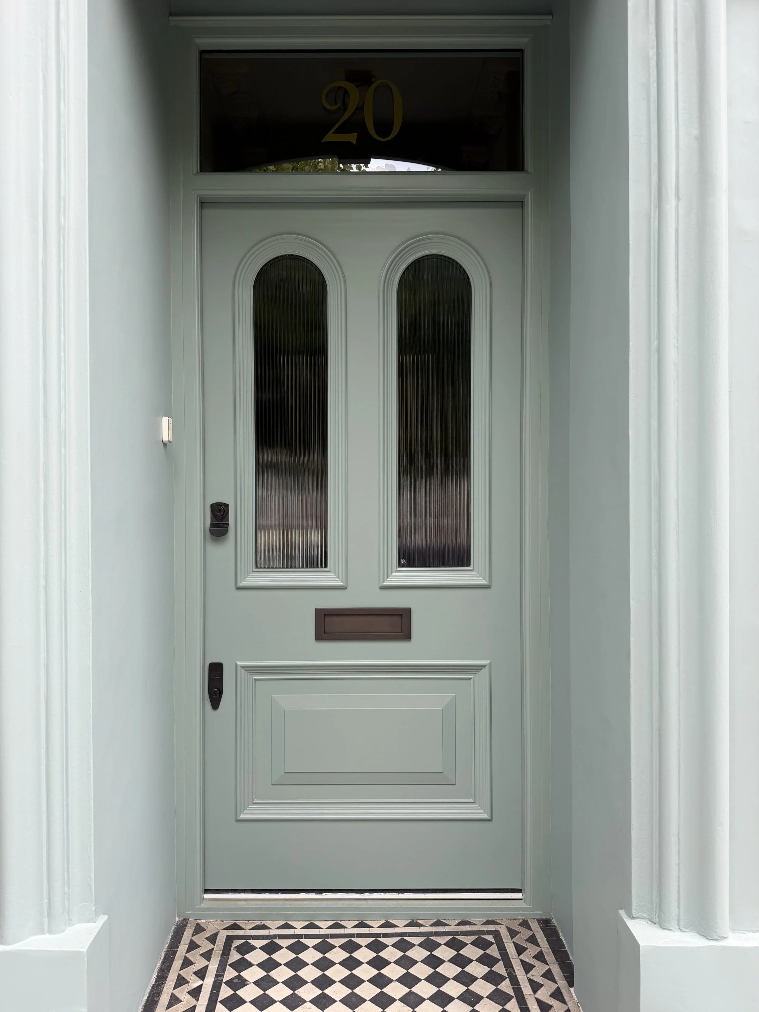A beautifully proportioned door, designed in-house using traditional proportions drawn from 19th- and 20th-century doors.