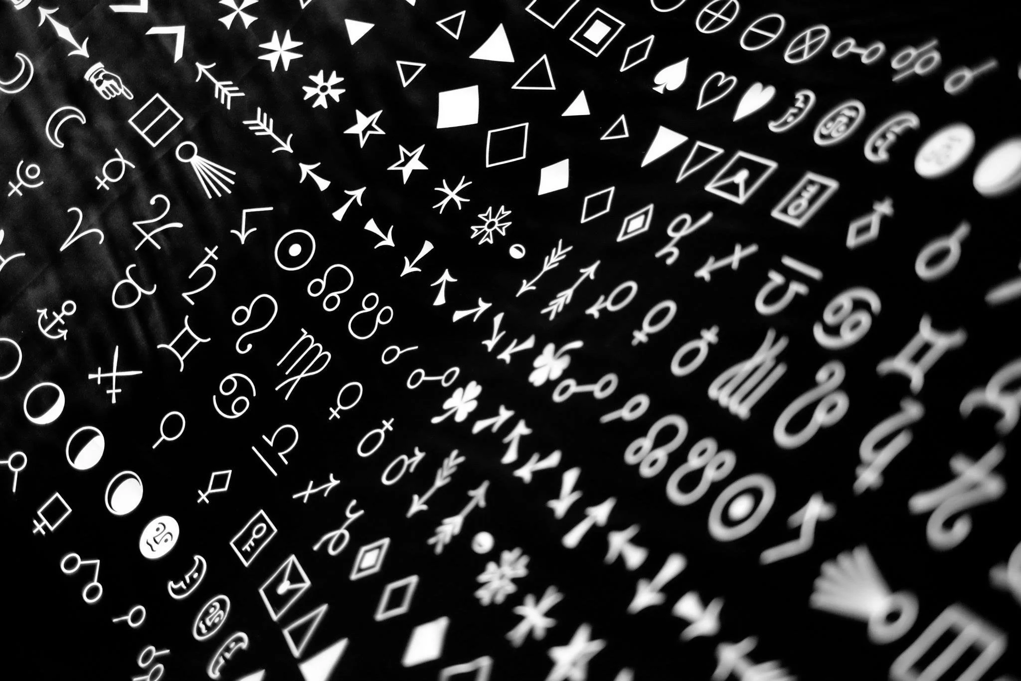 Impression sérigraphie grand format sur satin — Atelier A+ — Building Paris — Production Type