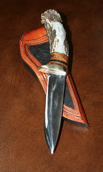 Double Rocker Knife.png