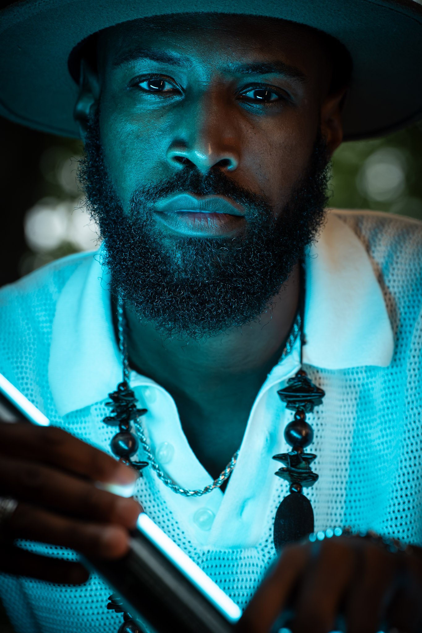 Portrait Slam Tav.jpg