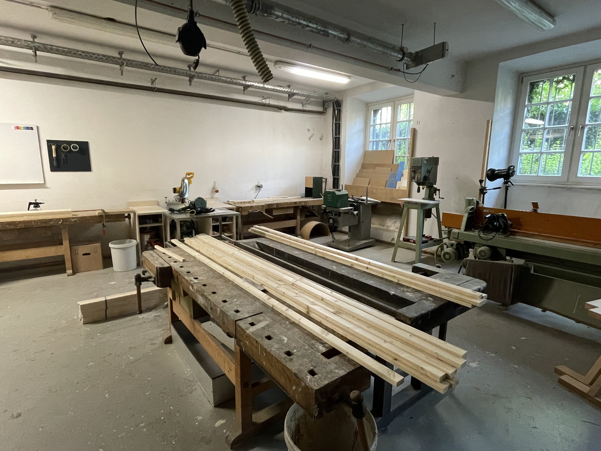 Installation Bau Werkstatt