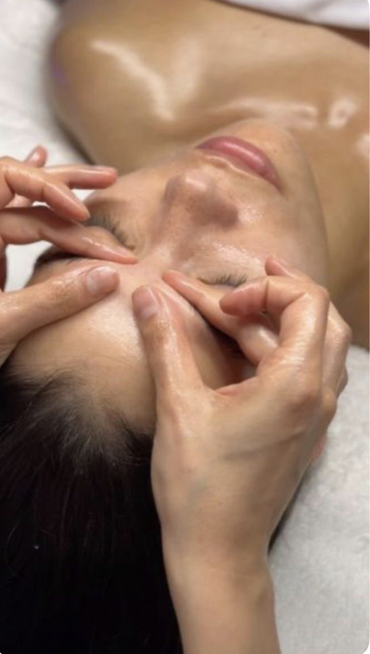 Lymphatic Facial Massage