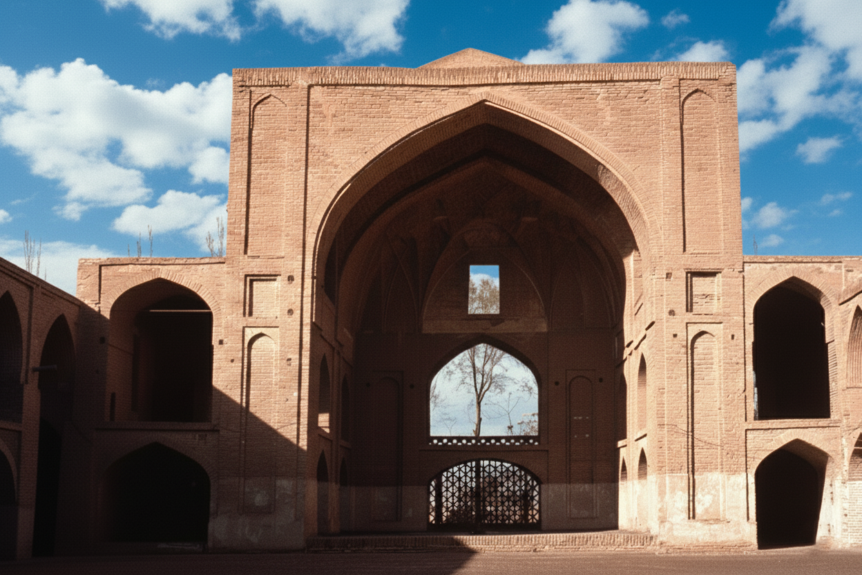 Ardestan (اردستان): An Arid Urban Ecology