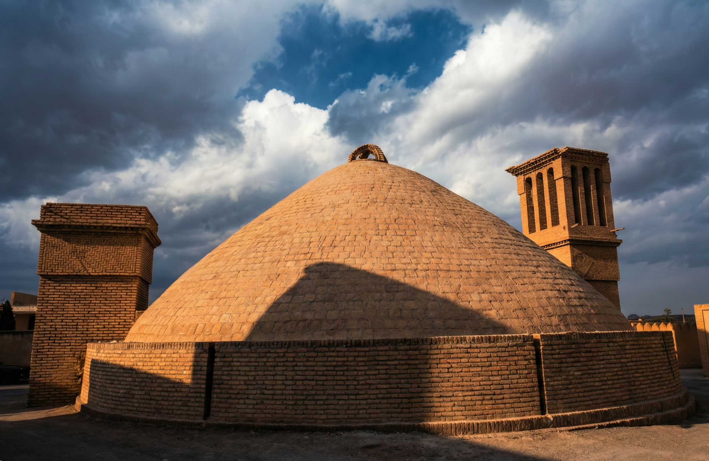 Āb-Anbār (آب‌انبار): Subterranean Storage, Cooling, and Urban Resilience