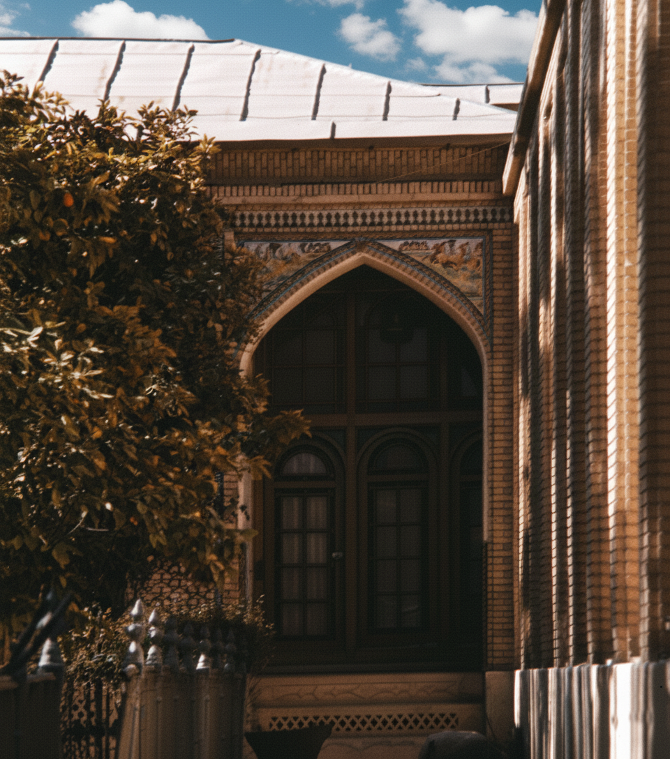 Shiraz Tomb of Hafez 12.png