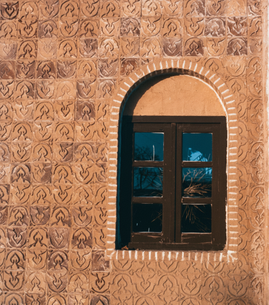 Shiraz Tomb of Hafez 20.png