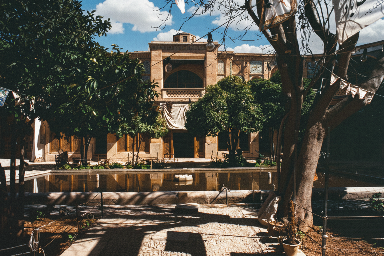 Shiraz Bazzar -5.png