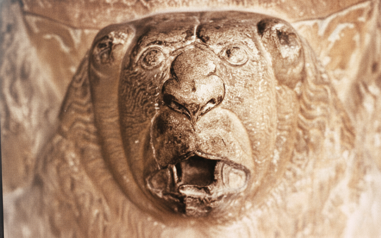 Isfahan Chehel Sotoun palace 11-2.png