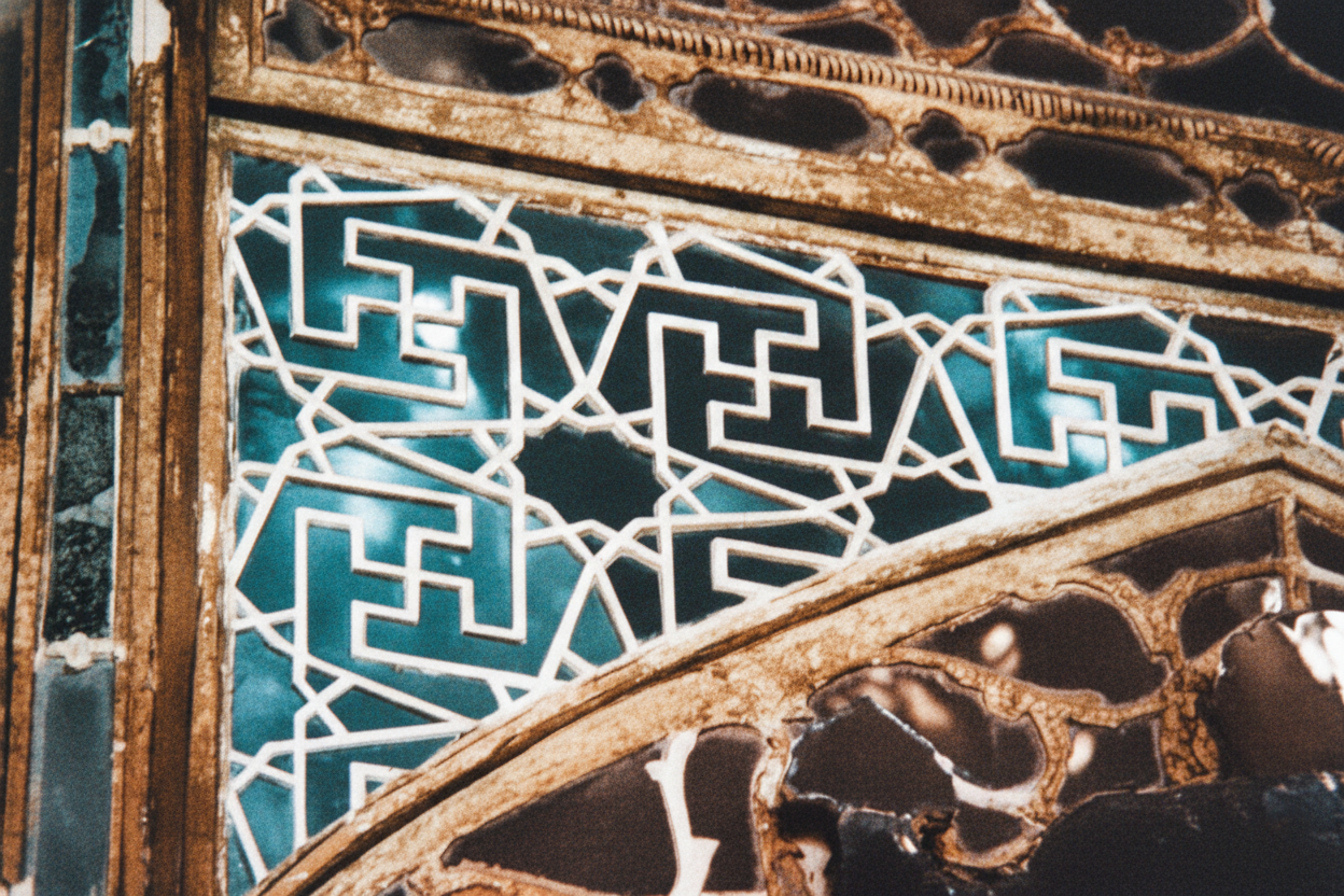 Isfahan Chehel Sotoun palace 21.png