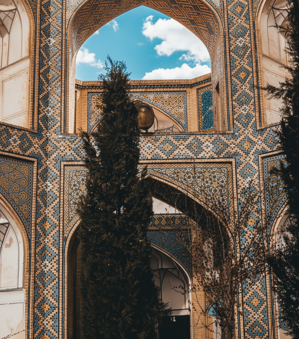 Isfahan  Chahar Bagh School 16.png