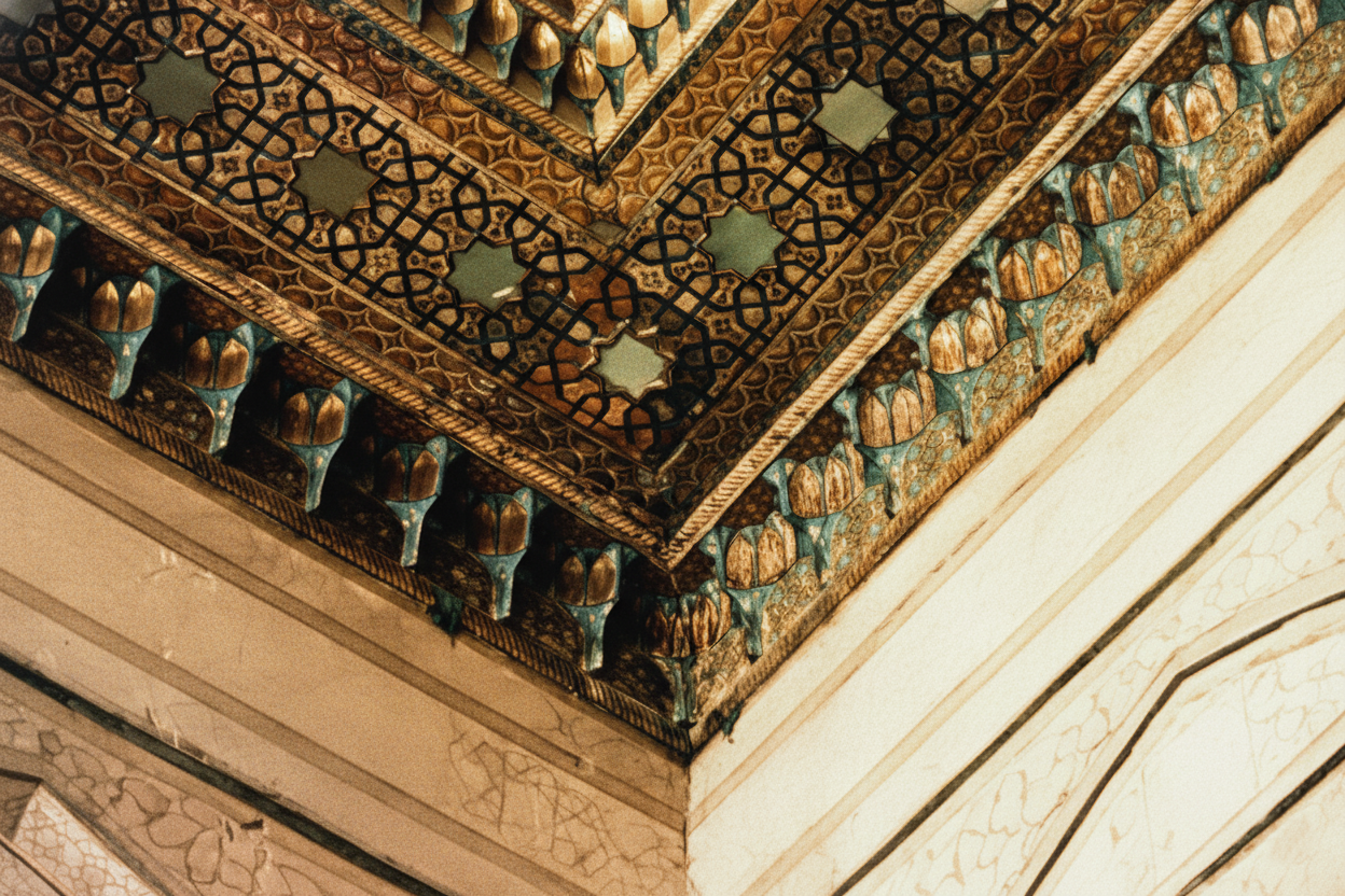 Isfahan Chehel Sotoun palace 15.png