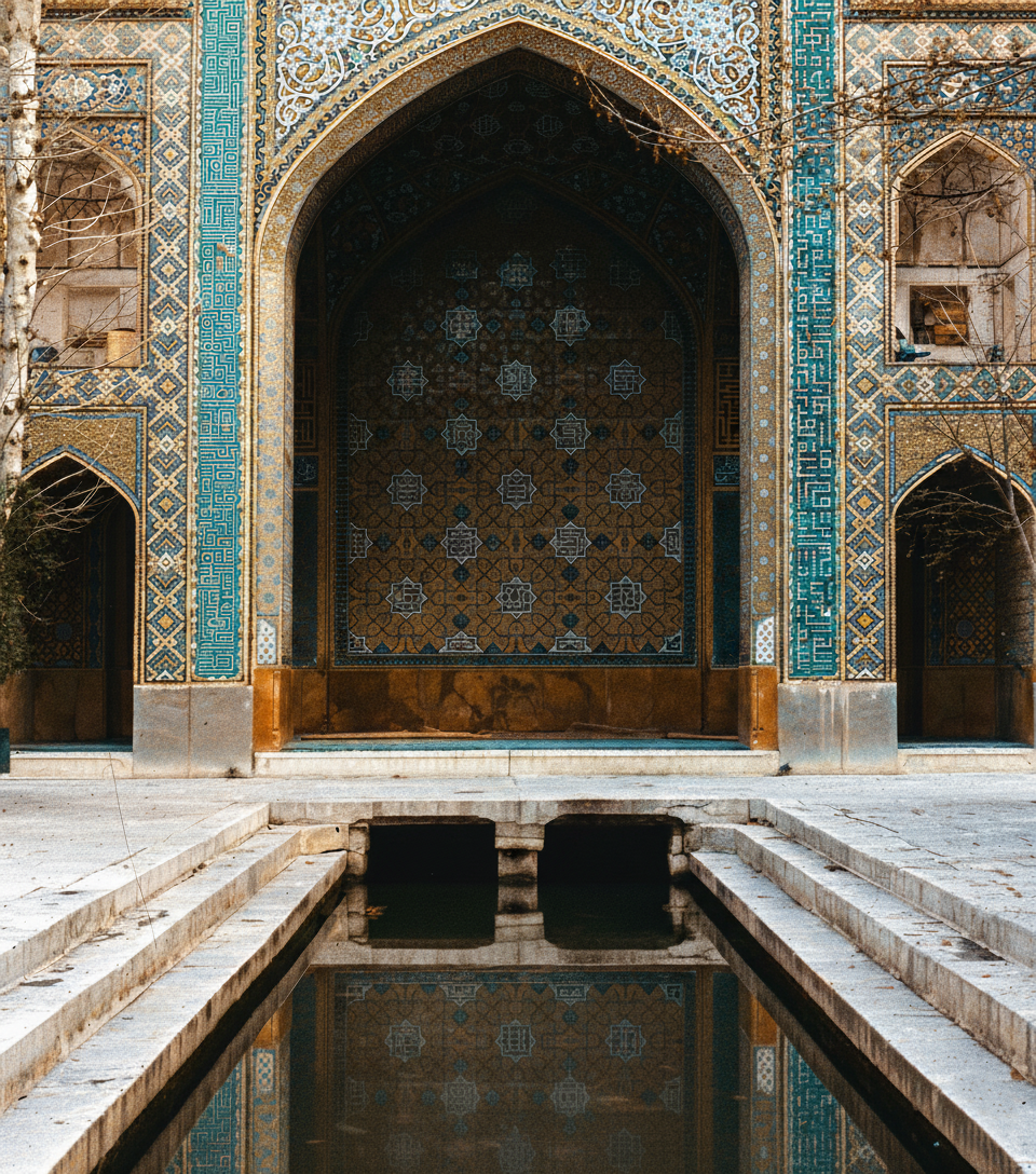 Isfahan  Chahar Bagh School 3.png