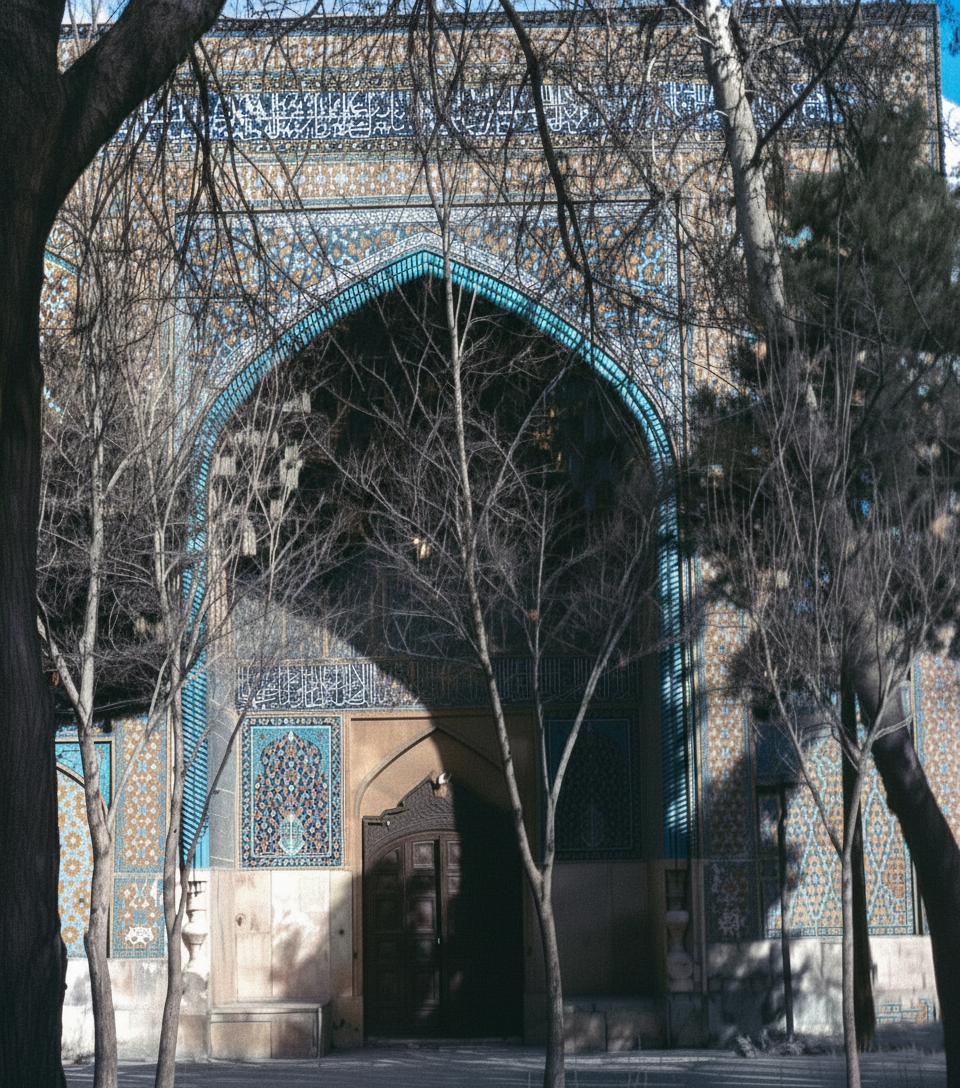 Isfahan  Chahar Bagh School 14.png