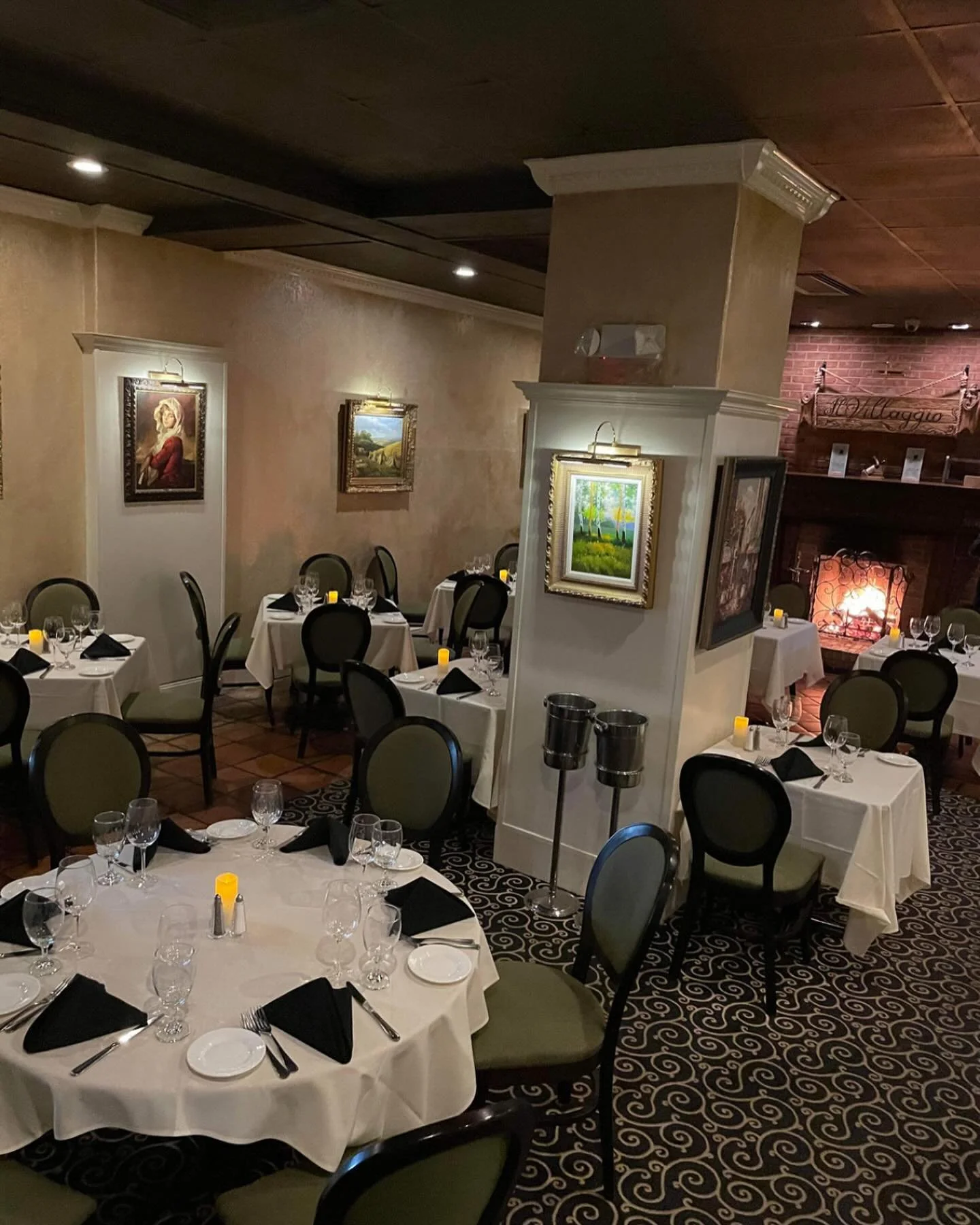 Il Villaggio Fireplace Room