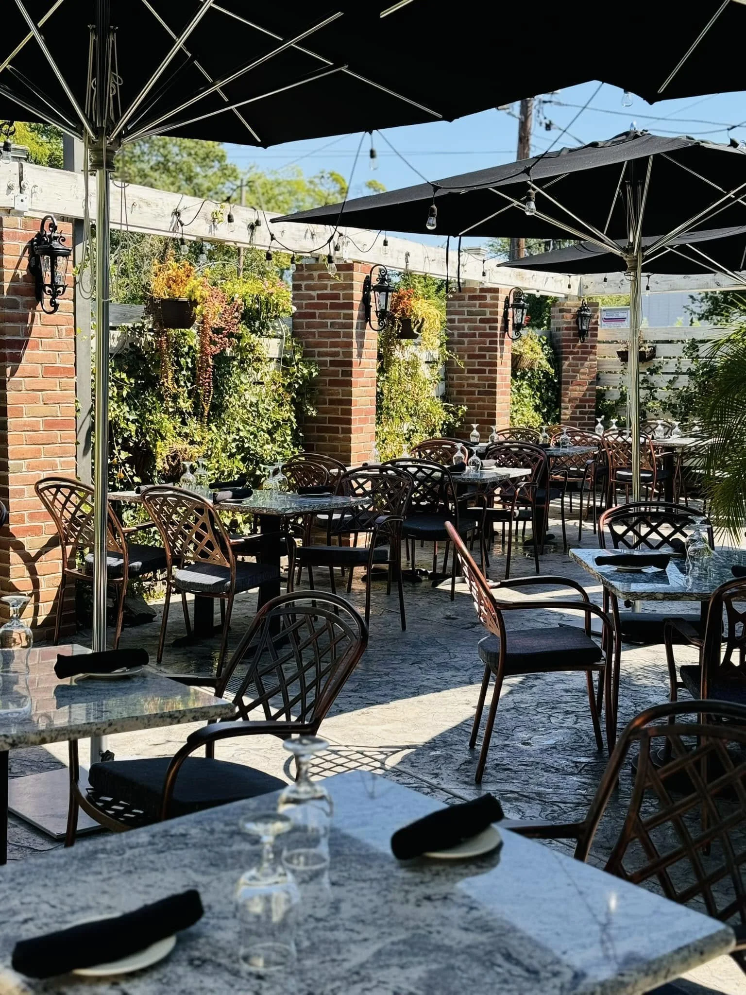 Il Villaggio Patio Area