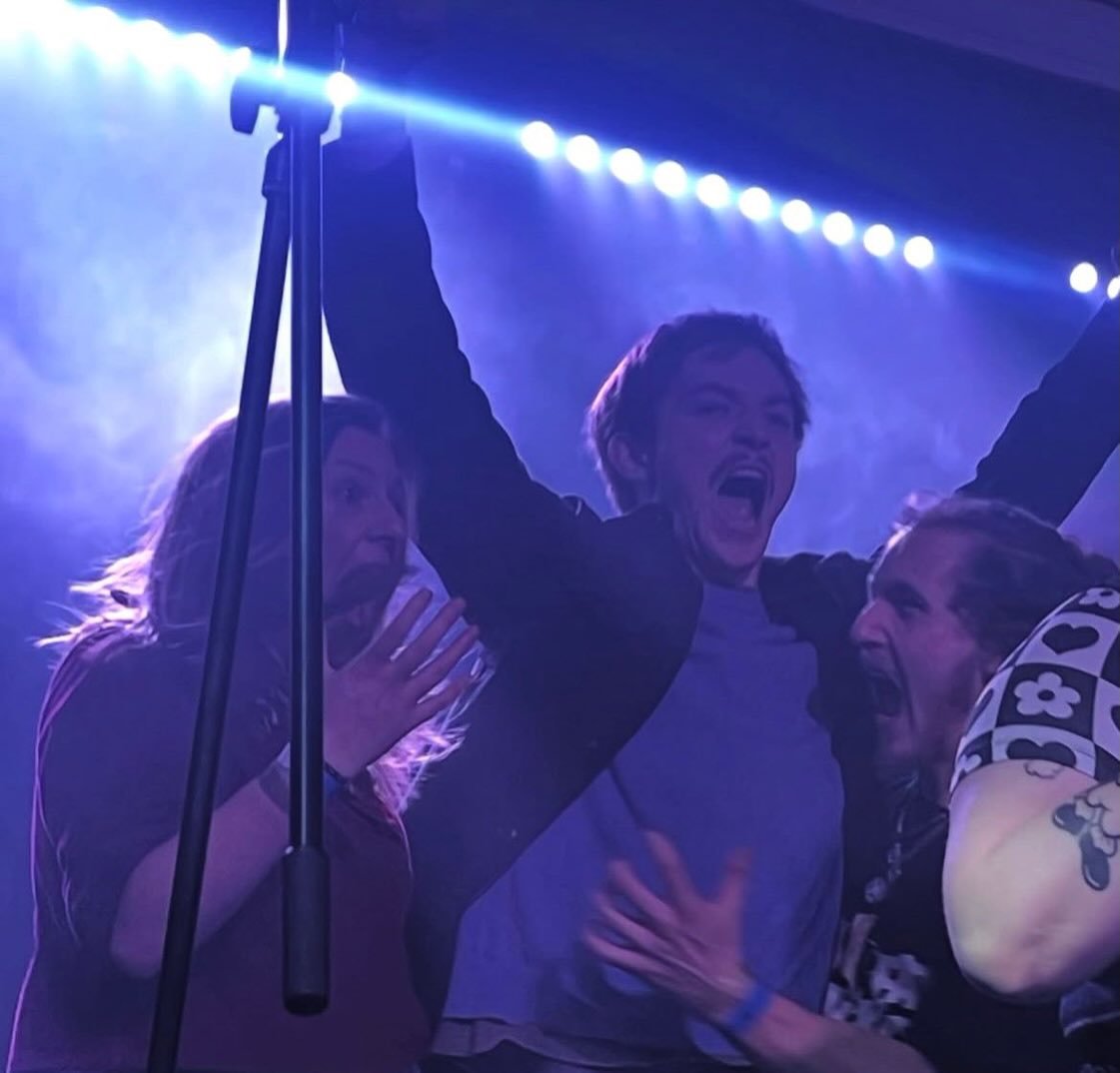 BOTB 2026 WINNERS🥳🙌

Thank you to everyone who has supported us 🙏 so much love for the crowd, the fans, and most importantly, these 2 people I share the stage with @deadbeatbracket 💪💚 

Haux! 🙌