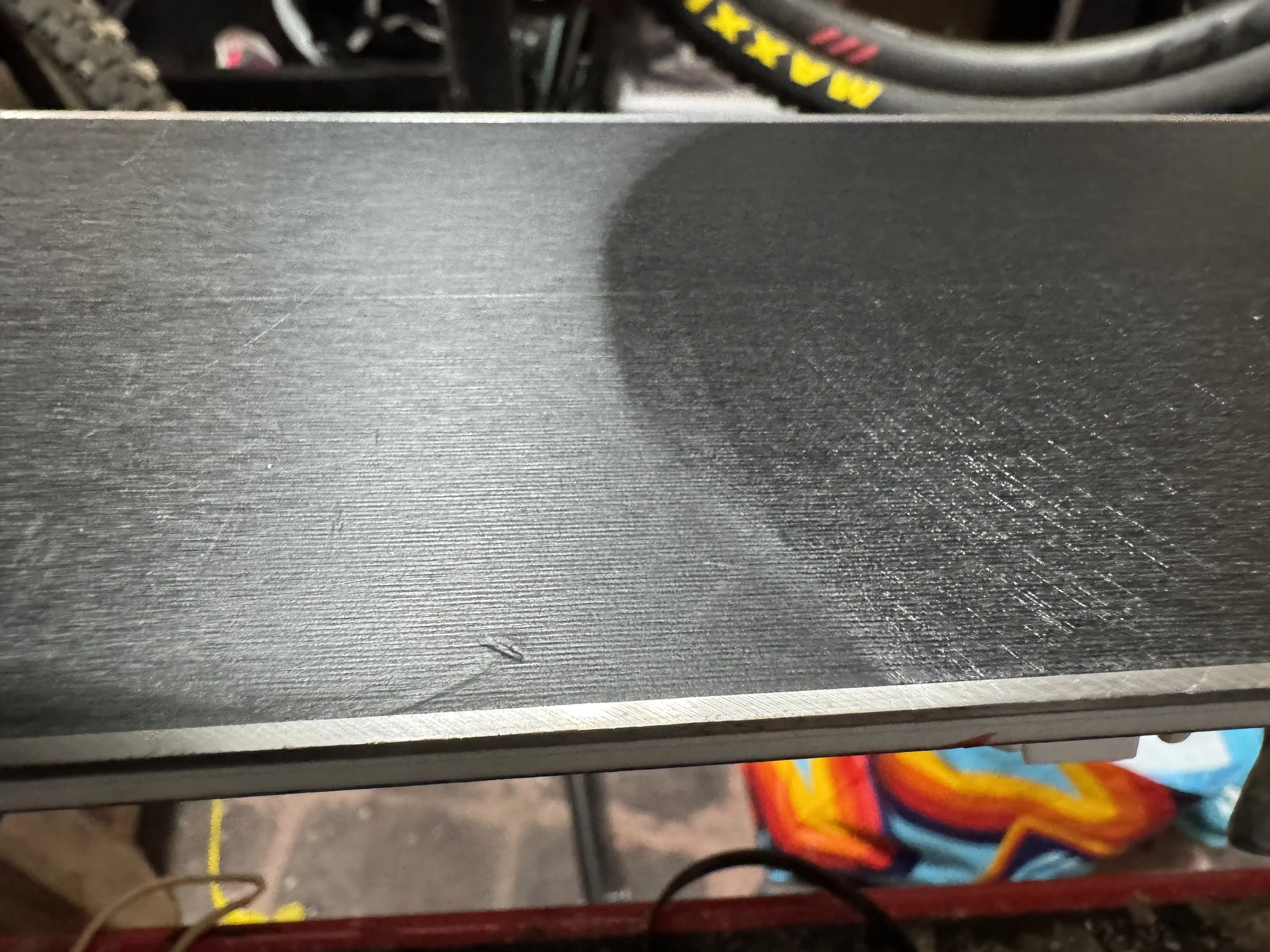 Left side of ski is clean and dry. The right side has Super Wax One applied to the base.