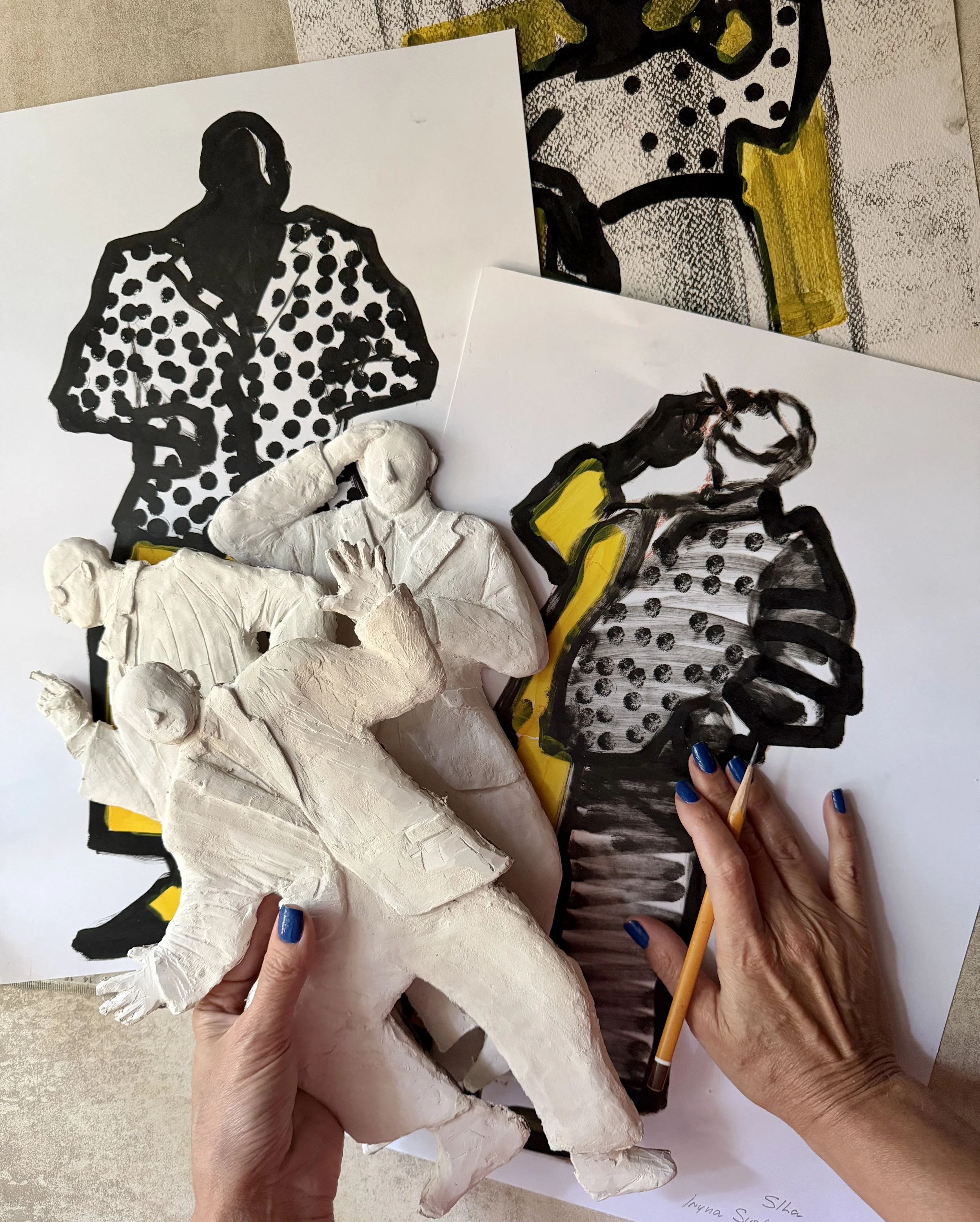 Iryna Sushelnytska modelling a relief form by hand, connecting bodily scale and material volume