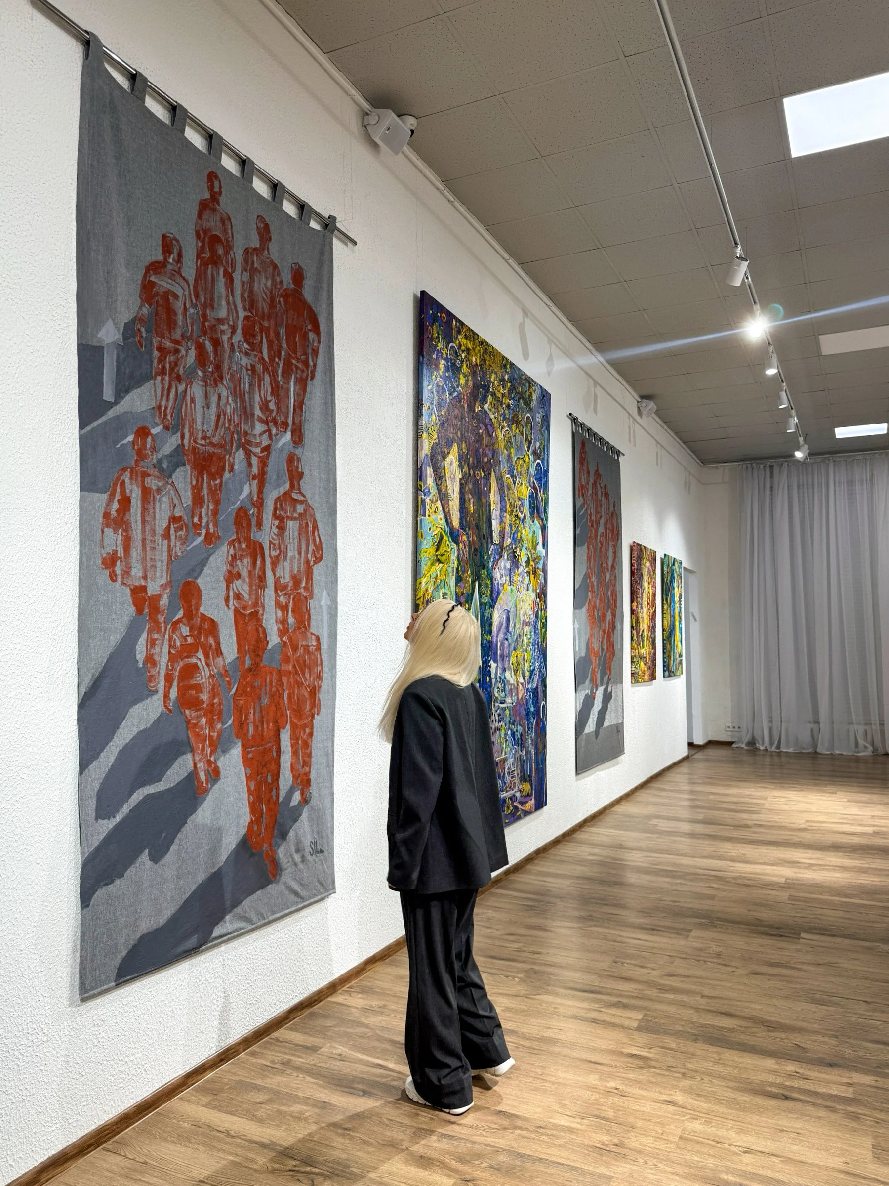 Iryna_Sushelnytska _Monumental painting in relation to the human body and surrounding space