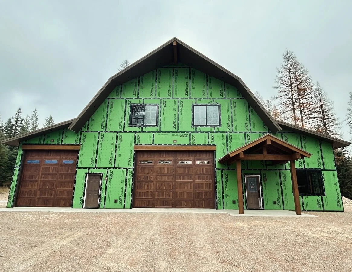 Here&rsquo;s a little progress update on the Jewel Basin Barndominium. We&rsquo;re right on schedule with getting this 7000 sf structure enclosed before winter and are looking forward to the drywall start this week. Talk about a Montana mountain home