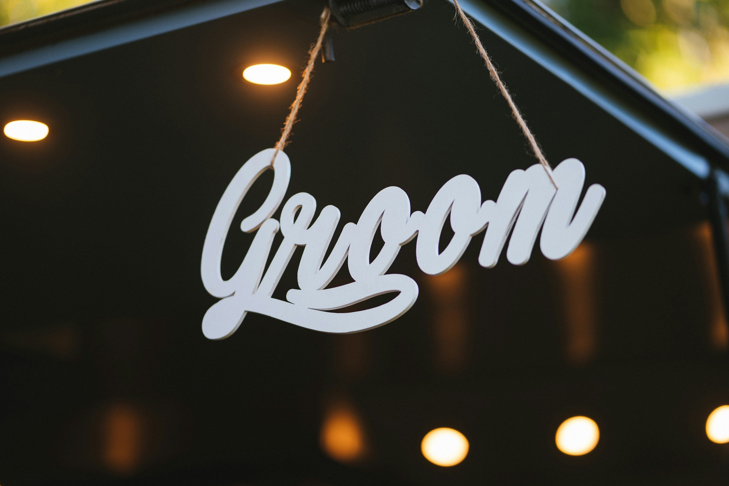 Choosing The Right Groom Shop Experience