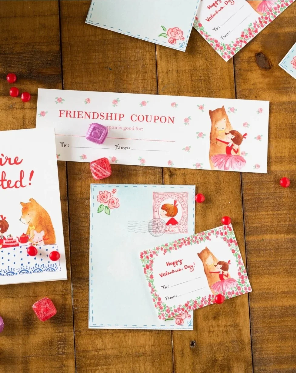 Lola Dutch Friendship Kit Photo A.jpg