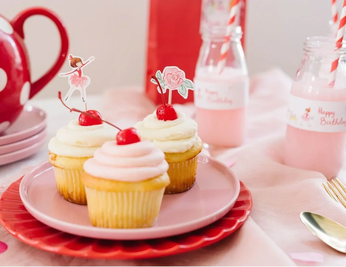 Lola+Dutch+Party+07 (1).webp