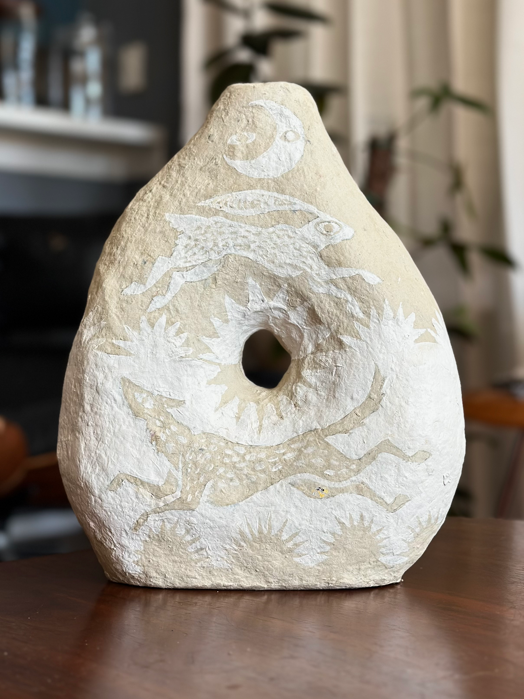 🔴 "Seeker & Hunter"
Acrylic on Found Object
2025