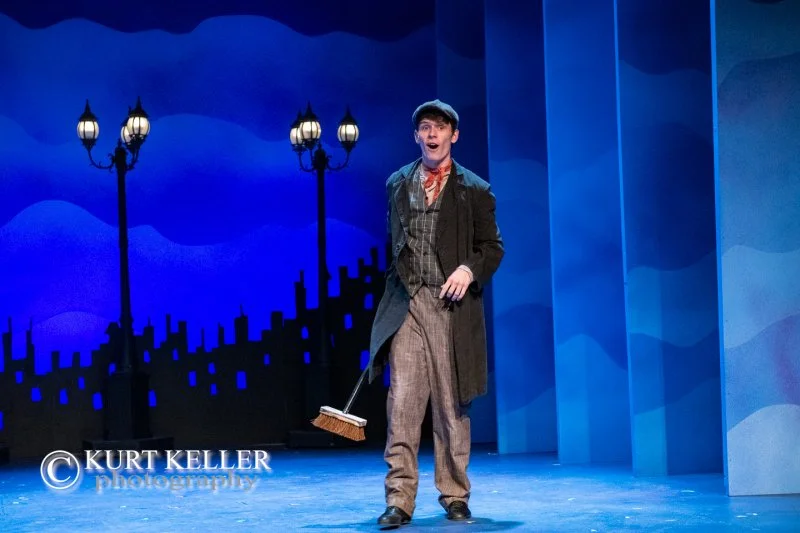 Mary Poppins - Grandstreet Theater 
(Photo: Kurt Keller) 