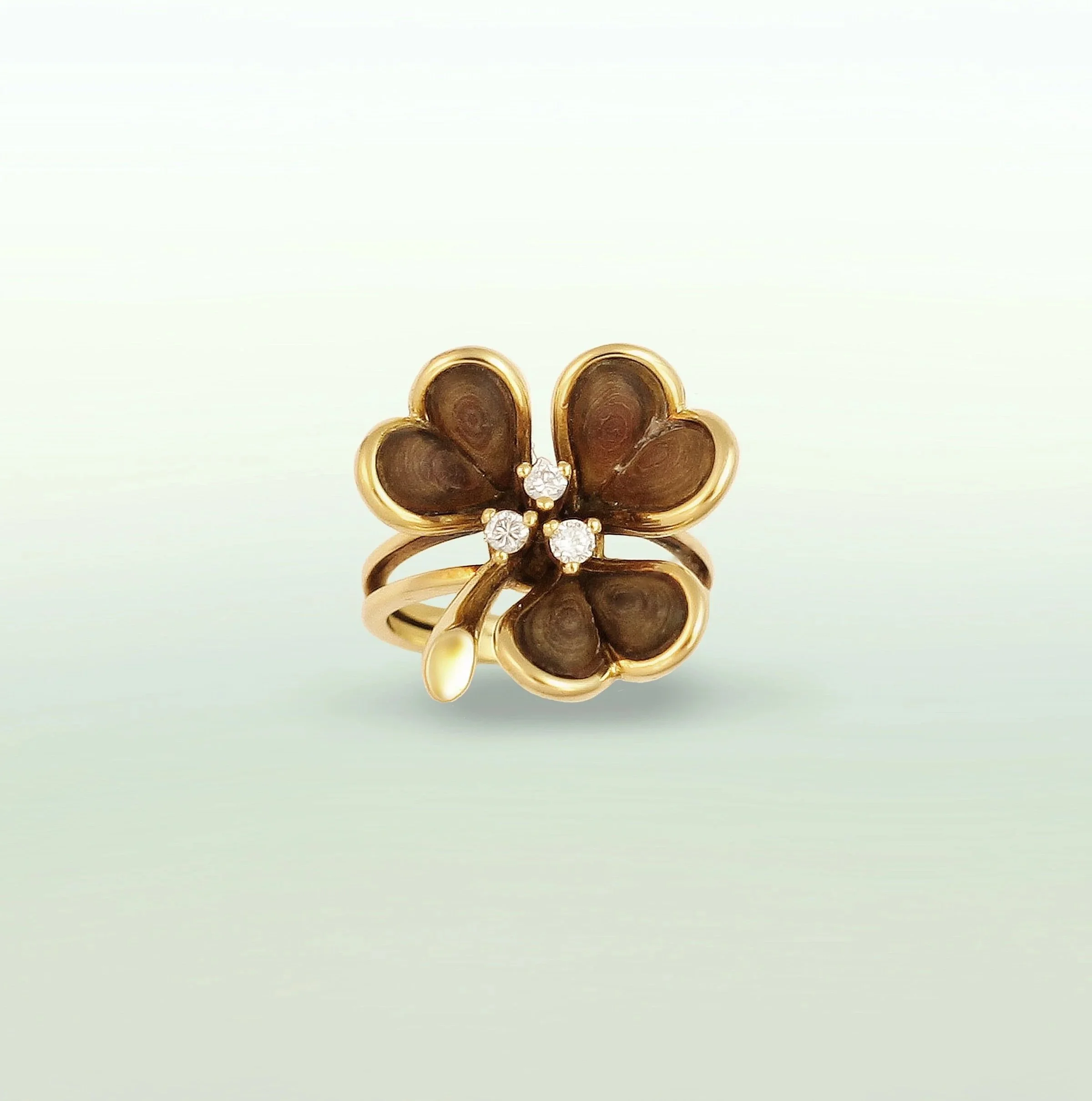 Van Cleef & Arpels Clover Ring in Gold, Wood & Diamonds