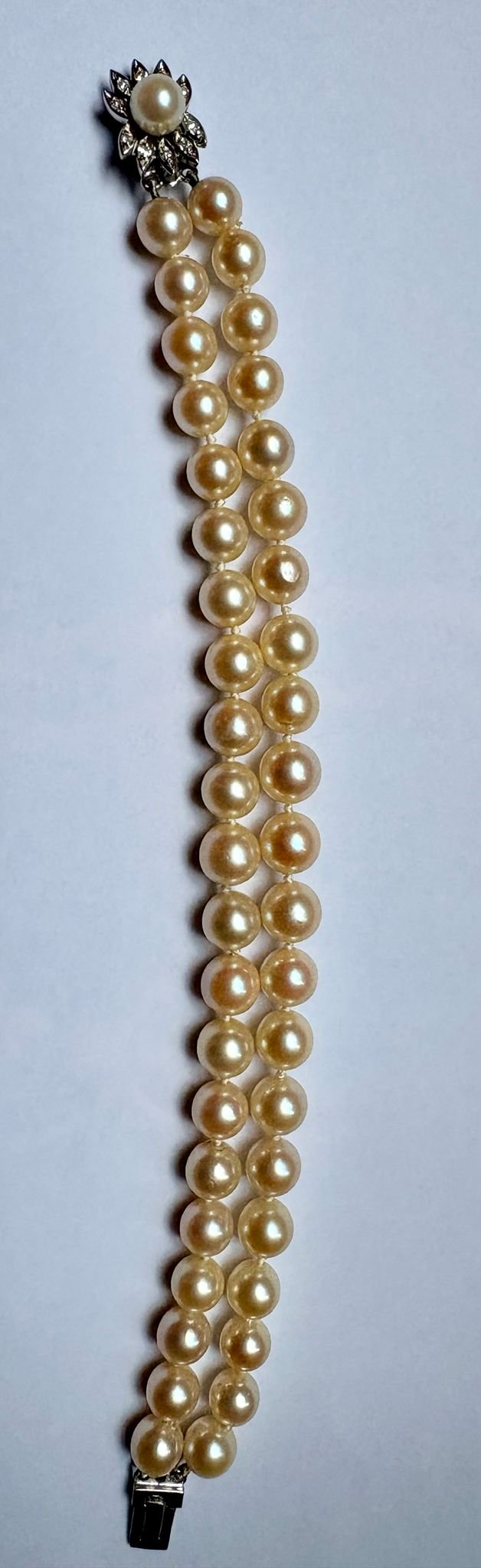 bracelet pearls 2.jpeg