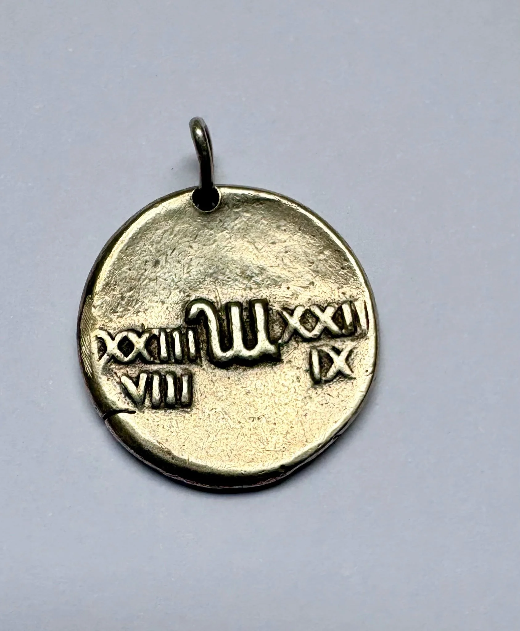 medaille vierge 2.jpeg