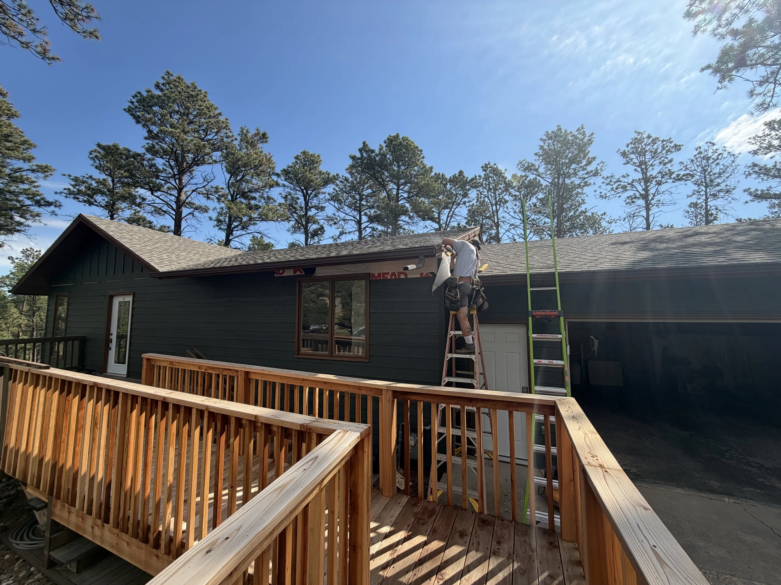 🏡 Contact Engle Builds today for a FREE estimate and see how we can make your home look brand new!