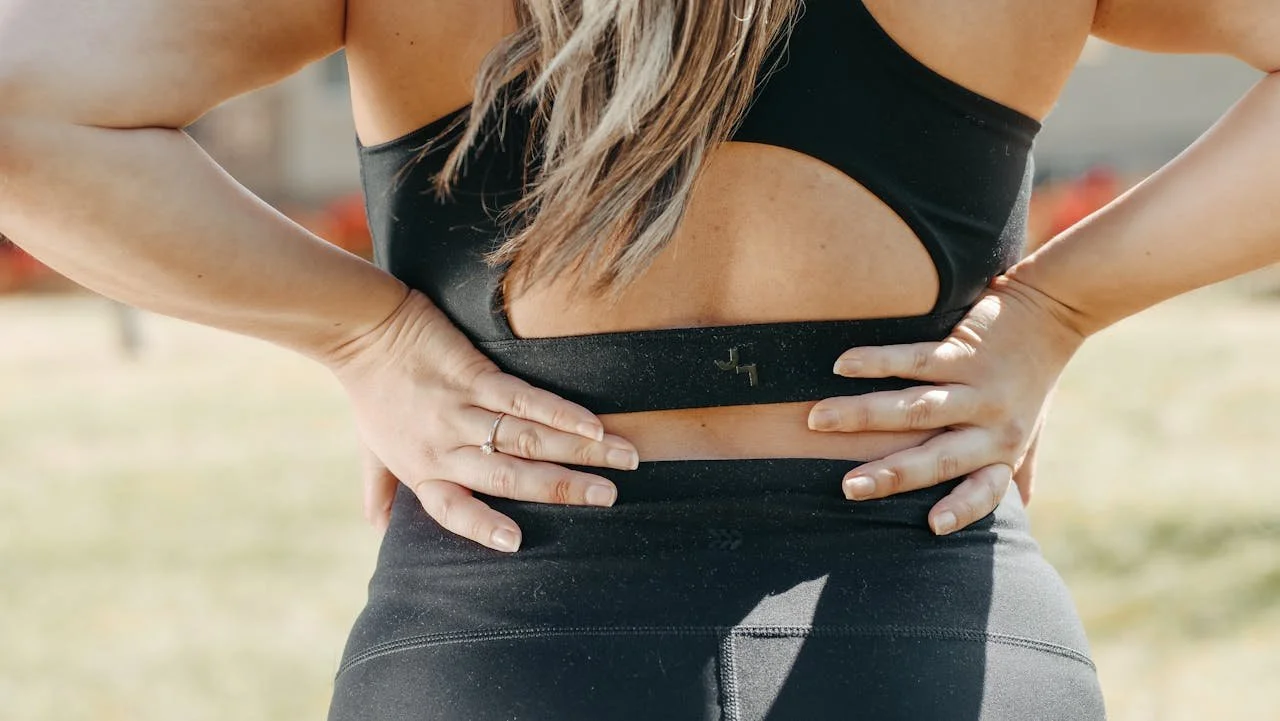 Close view of core engagement and posture focused functional movement by Kindel Media on Pexels https://www.pexels.com/@kindelmedia