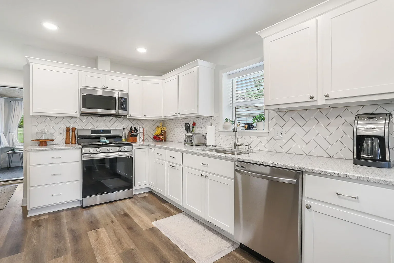 Stanwood kitchen.webp