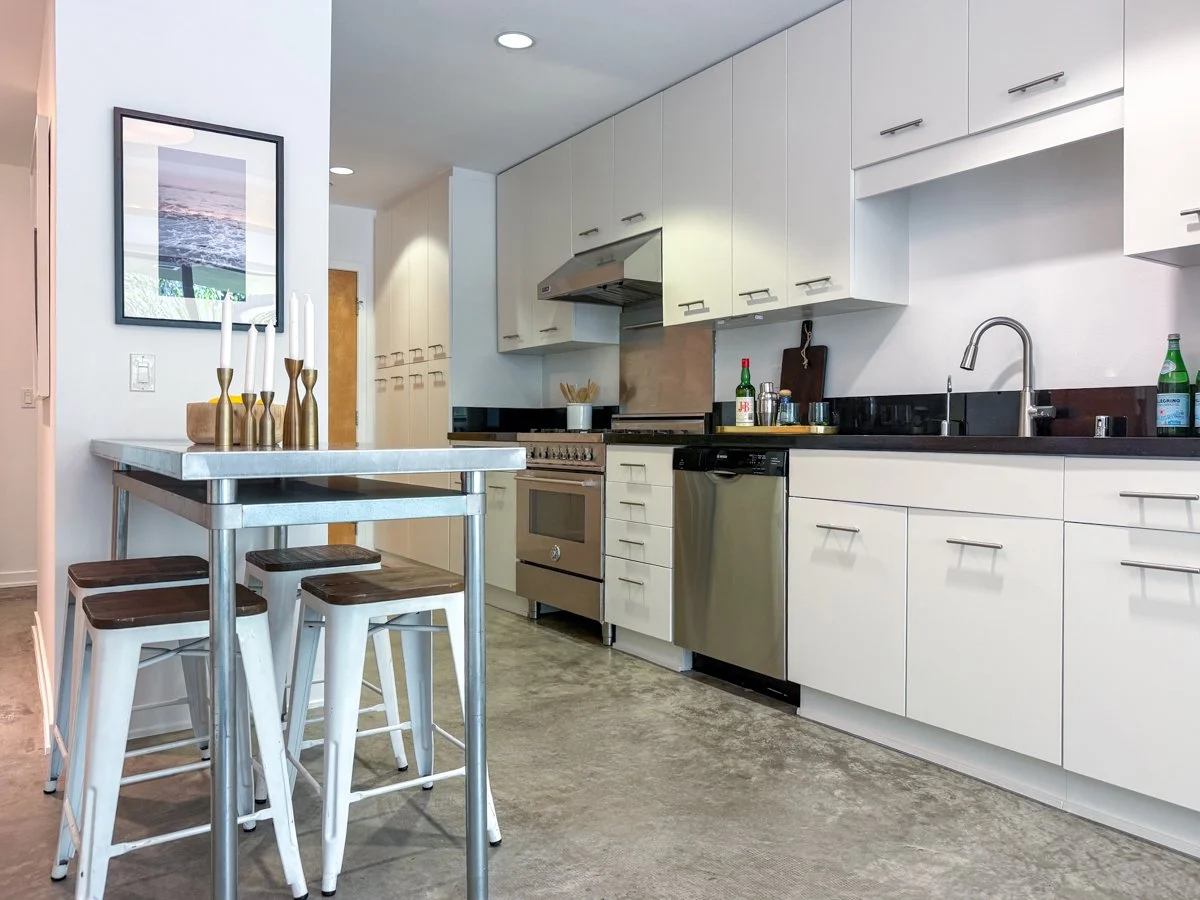 Kitchen. 