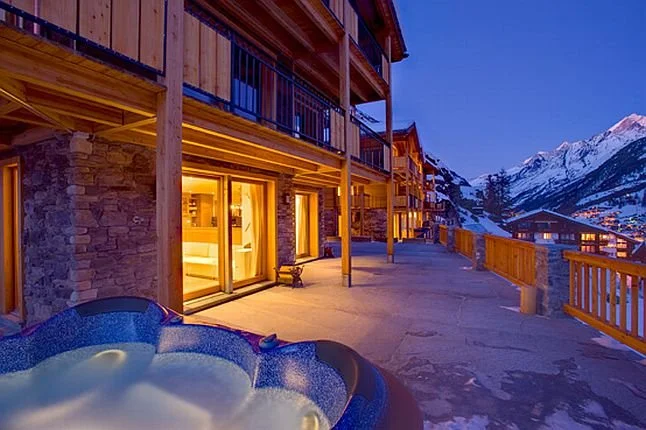 chalet serena 2.jpg