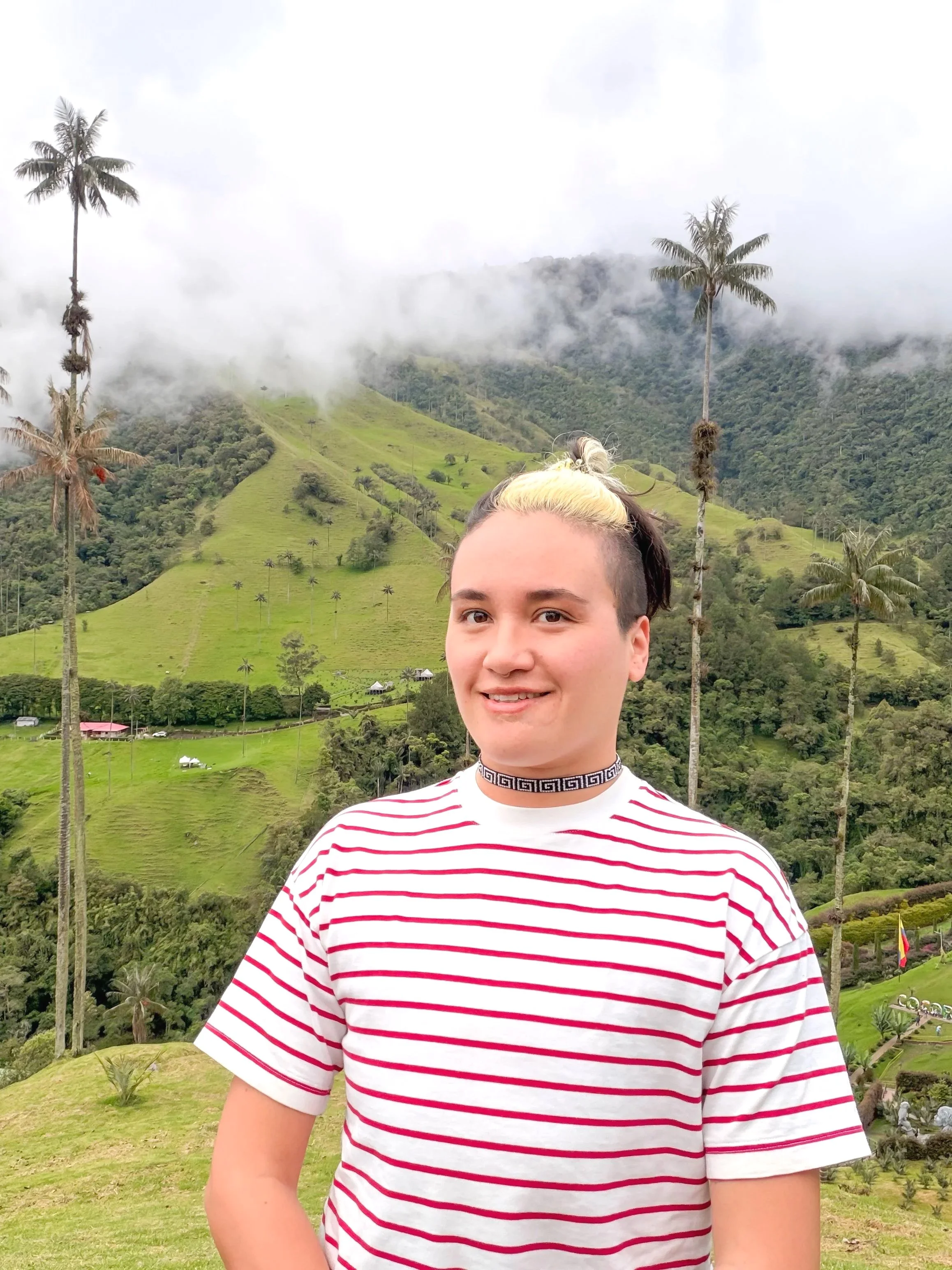 Neurodivergent therapist Latinx Therapist Terapeuta Autista Terapeuta Latino en Nueva York