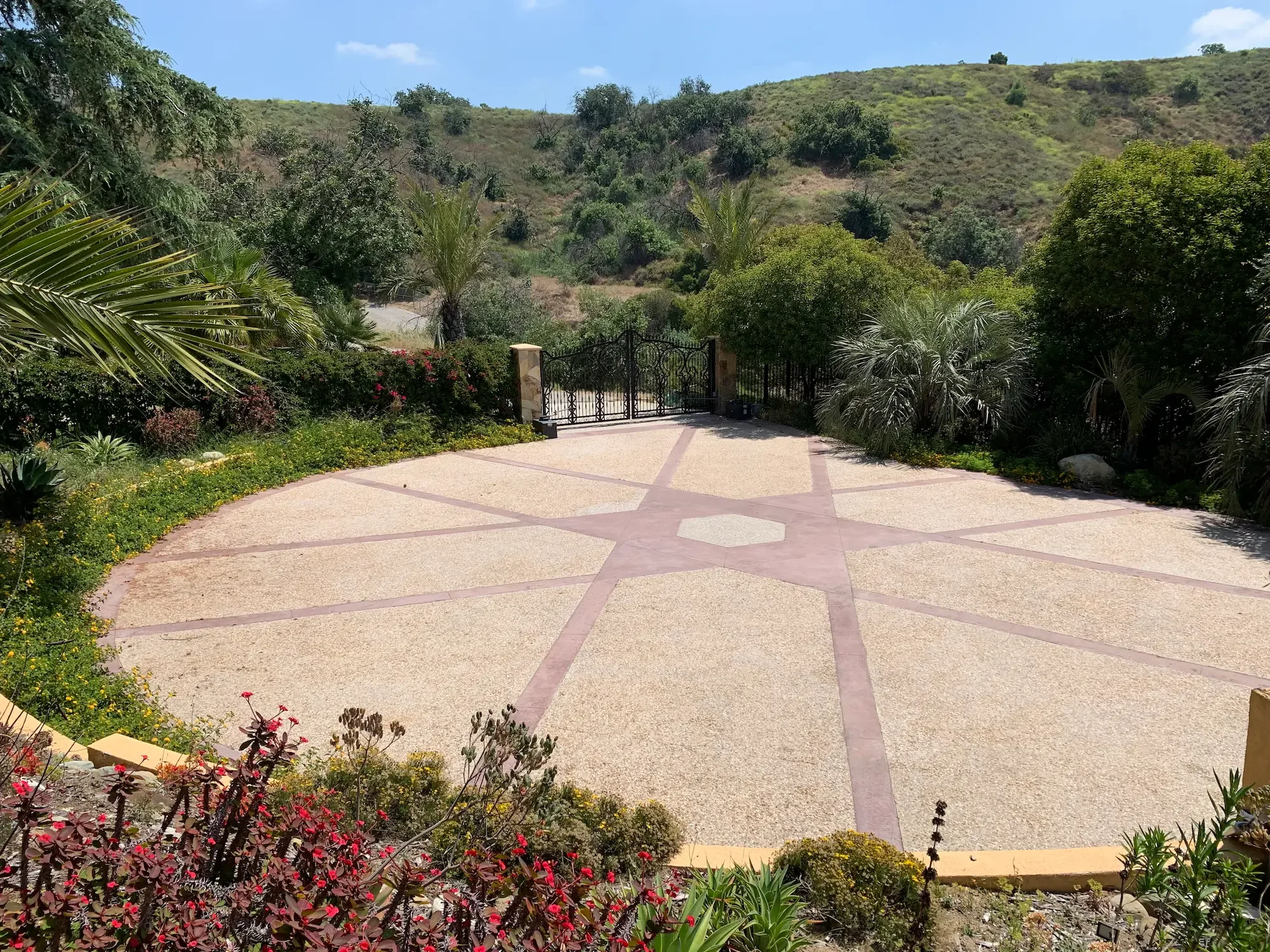 Star Motor Court arrival and parking area at XOHH Events, a private Hollywood Hills estate.