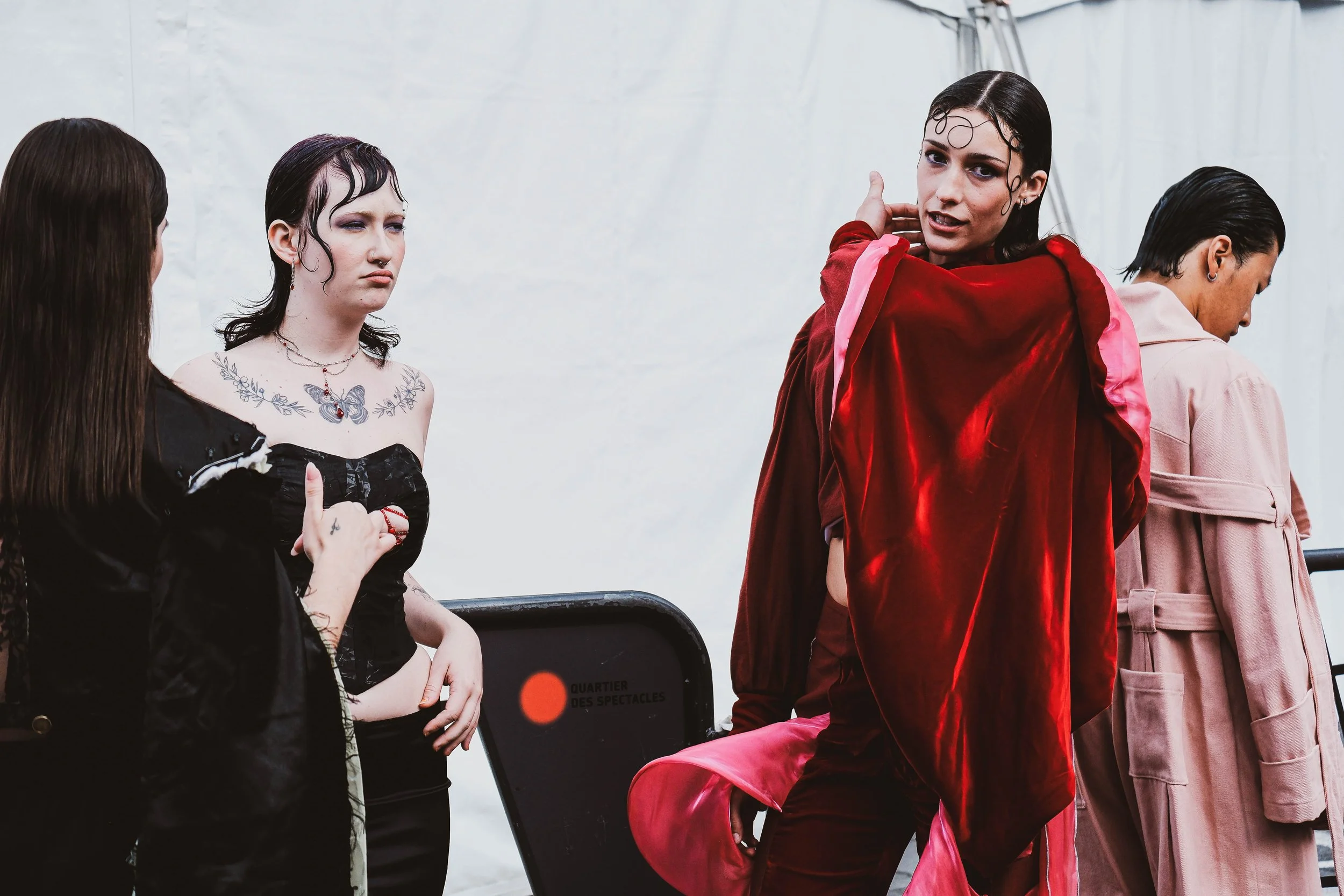 20.08_BACKSTAGE_@mawuliiiiiiii_04.jpg