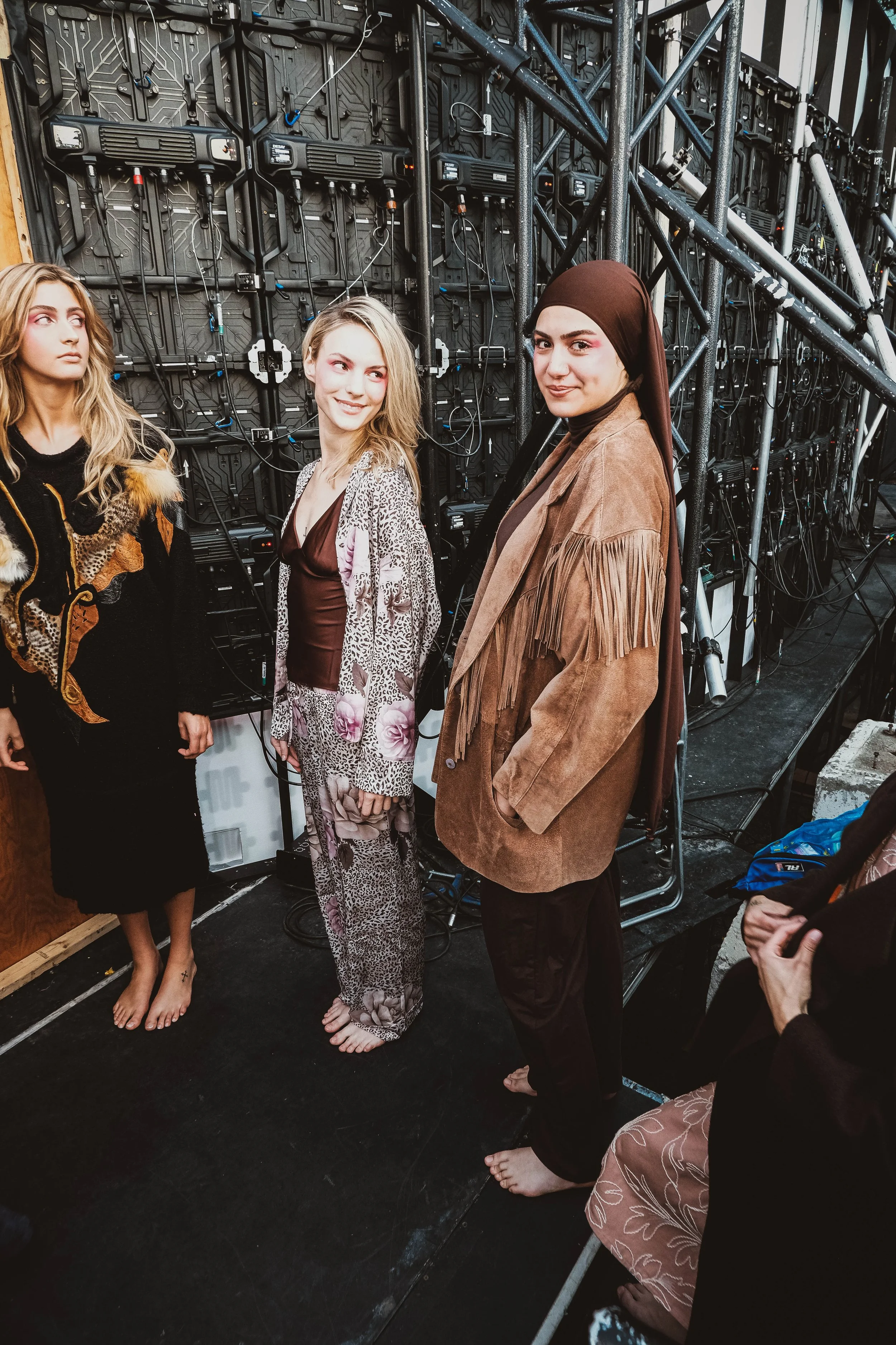 22.08_BACKSTAGE_@mawuliiiiiiii-16.jpg