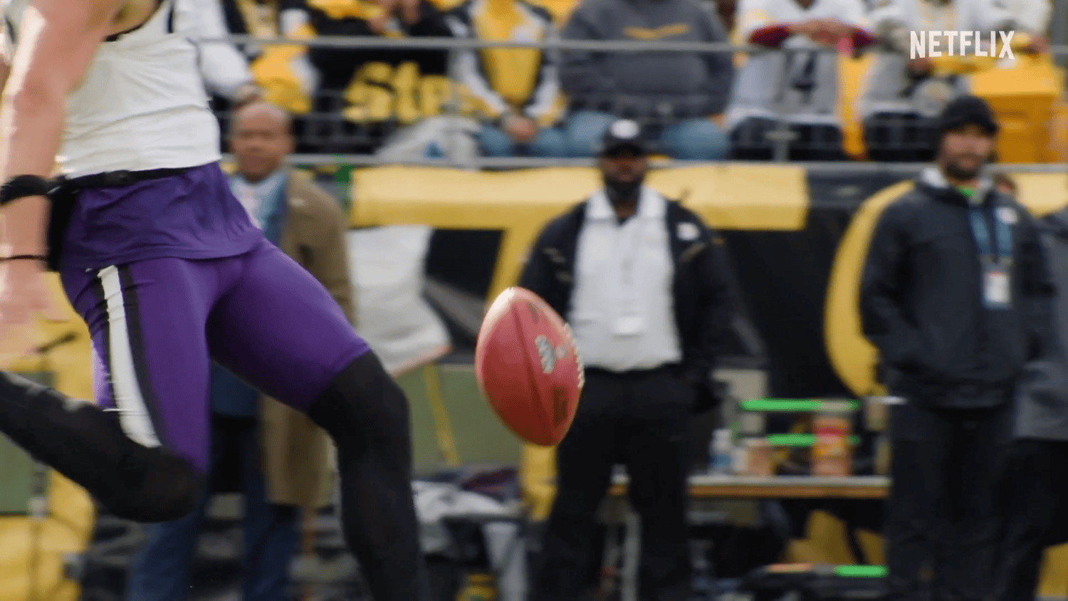 NFL on Netflix Christmas Gameday 30_3.gif