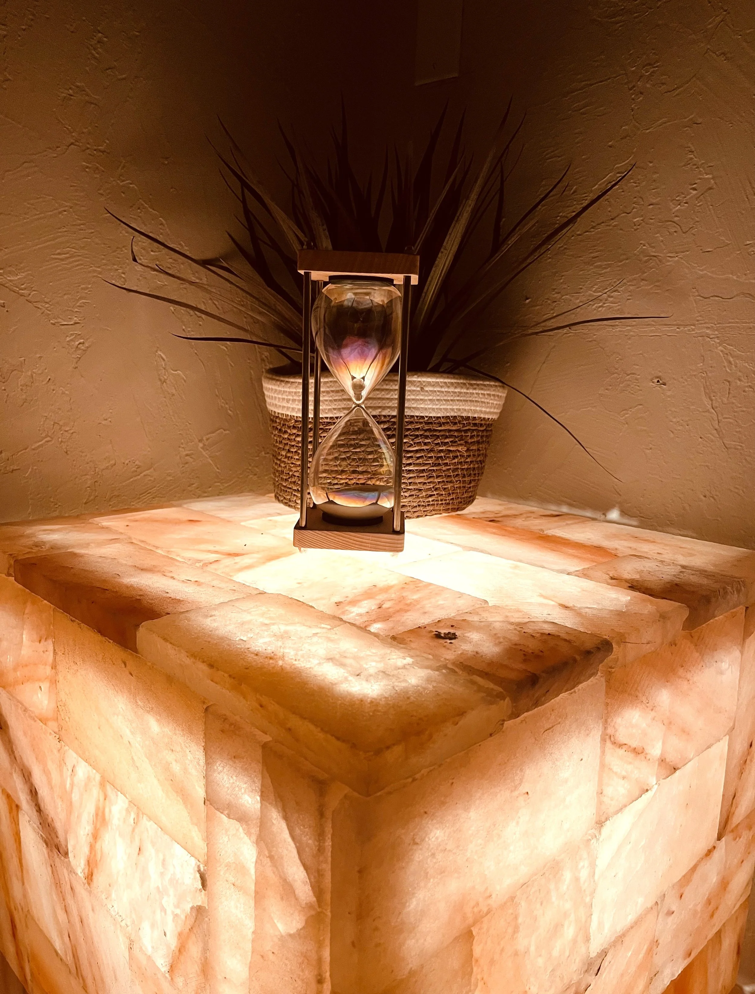 Relaxing private Salt Suite at Stillpoint Wellness in North Phoenix, Arizona, offering dry salt therapy with a halogenerator