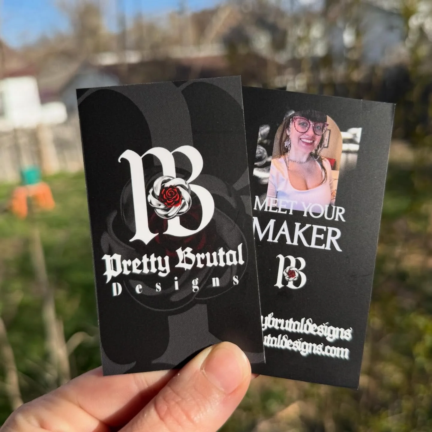 Biz cards are in! 👩🏻&zwj;💻⛓️ Stay tuned for trade shows and craft fairs!

 #chainmail #chainmaillejewelry #chainmaille