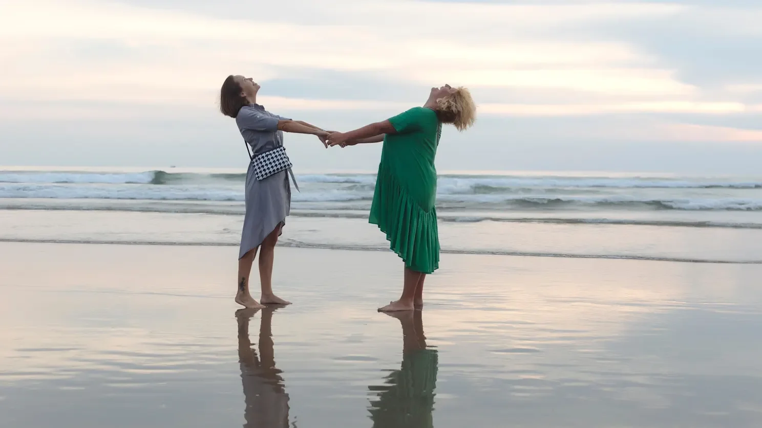 Article : "Should we celebrate the sadder parts of life to cope with them better?"