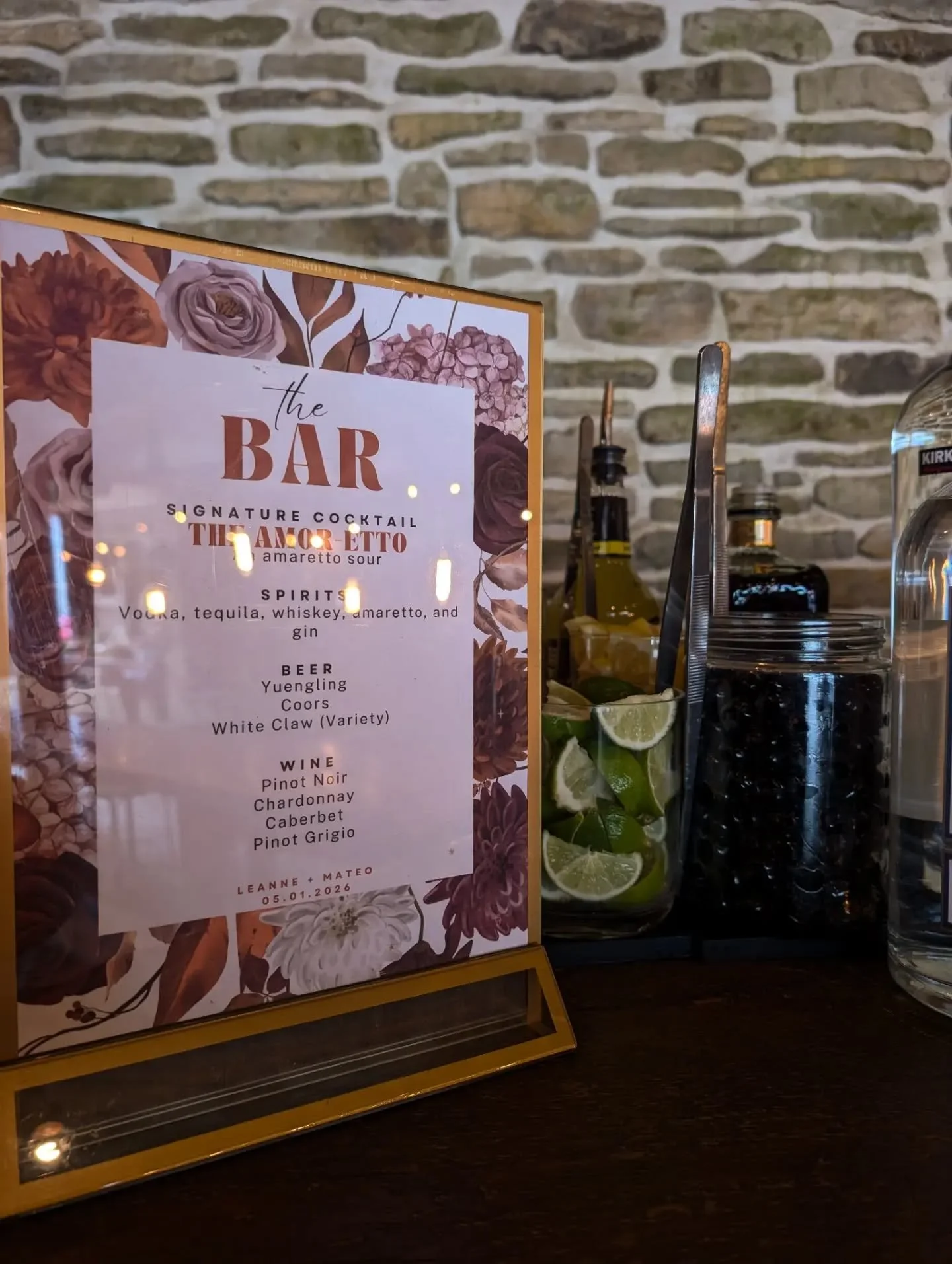 Bundle multiple vendors for your wedding with Craft Event Bar Collective 🥂
Email us today at info@crafteventbar.com to get started ✨

.
.
.
#MobileBar #WeddingBartender #WeddingPlanner #DJ #OhioWedding