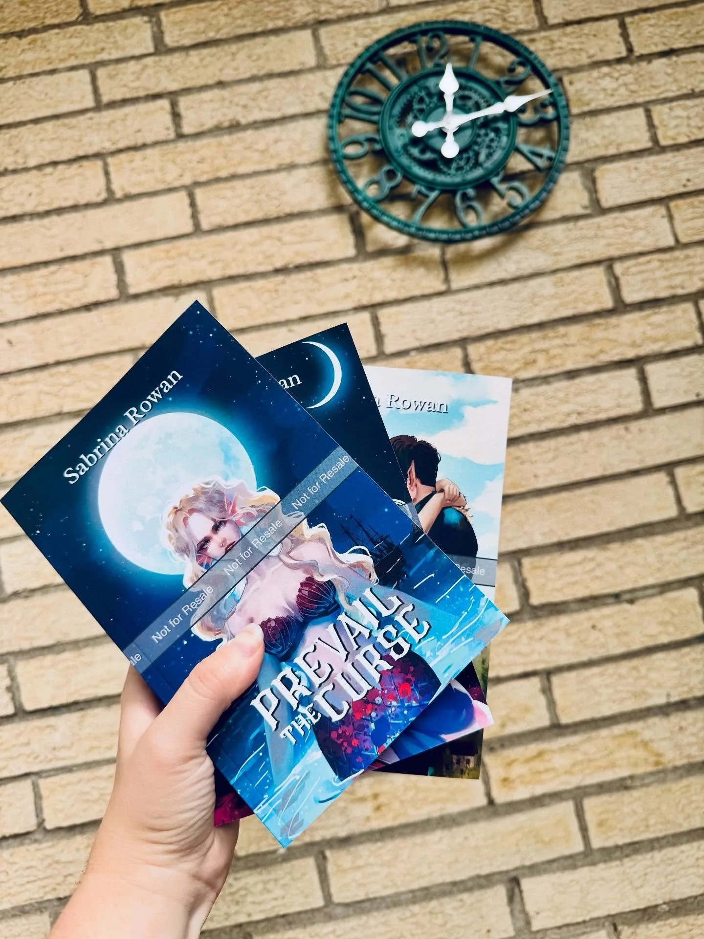 Monsters wear crowns in this cursed kingdom and sometimes, they steal hearts. A love forbidden. A fate rewritten. Will breaking the curse set them free&hellip; or destroy everything? 

⏳The countdown begins with only 20 days left until Prevail the Cu